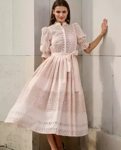 Beżowa ażurowa sukienka Matilde