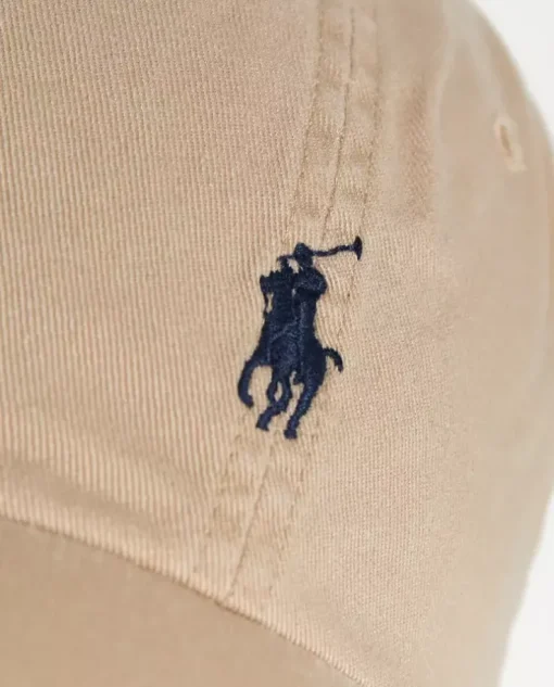 Beżowa czapka Chino z logo