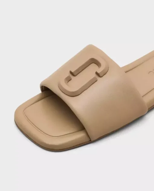 Beżowe klapki The J Marc Leather Sandal