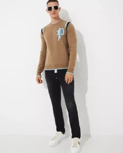 Beżowy sweter z monogramem Gothic