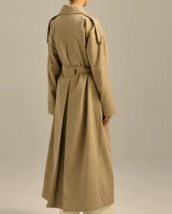 Beżowy trencz oversize Este