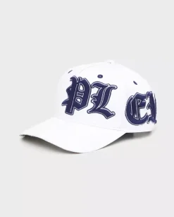 Biała czapka z daszkiem Paisley Gothic