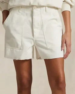 Białe bawełniane shorty