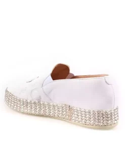 Białe espadryle z logowaniem