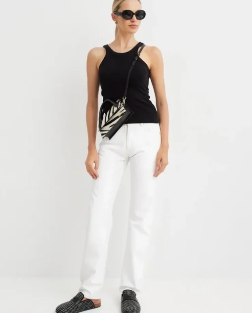 Białe jeansy Cleo Relaxed Fit