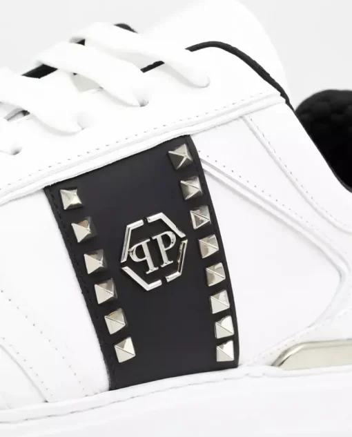 Białe skórzane sneakersy Lo-Top Studs
