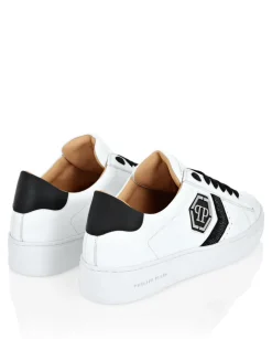 Białe sneakersy Lo-Top