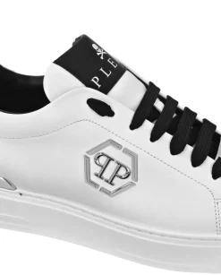 Białe sneakersy Lo-Top