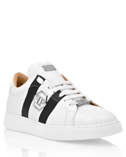 Białe sneakersy Lo-Top