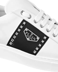 Białe sneakersy Lo-Top z logo