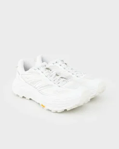 Białe sneakersy Mafate Speed 2