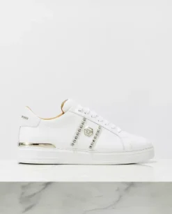 Białe sneakersy z ćwiekami