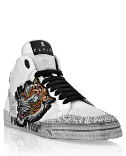 Białe sneakersy z wysoką cholewką