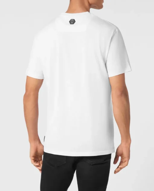 Biały t-shirt z geometrycznym logo