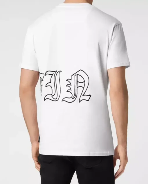 Biały t-shirt z haftowanym logo
