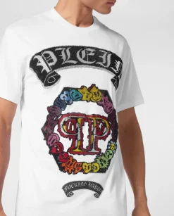 Biały t-shirt z kolorową aplikacją z kryształów