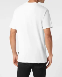 Biały t-shirt z nadrukiem na piersi