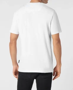 Biały t-shirt z nadrukiem wyścigówki