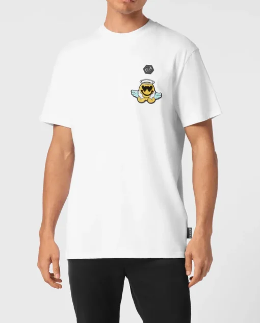 Biały t-shirt z naszywką