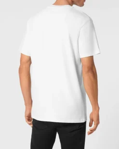 Biały t-shirt z naszywką
