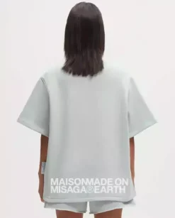 Błękitna bluza oversize z krótkim rękawem