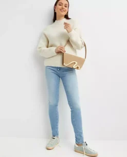 Błękitne jeansy z logo Skinny Fit