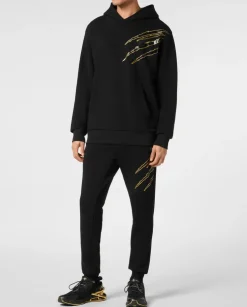 Bluza z kapturem ze złotą aplikacją