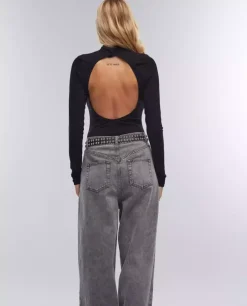 Body z otwartymi plecami Amina