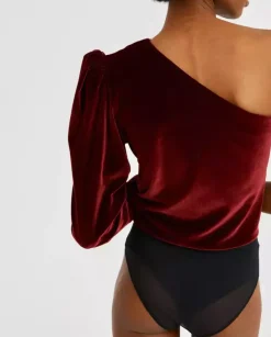 Bordowe asymetryczne body z weluru Flaneur