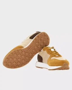 Brązowe zamszowe sneakersy