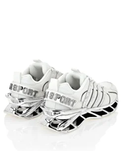 Buty sportowe na ozdobnej podeszwie