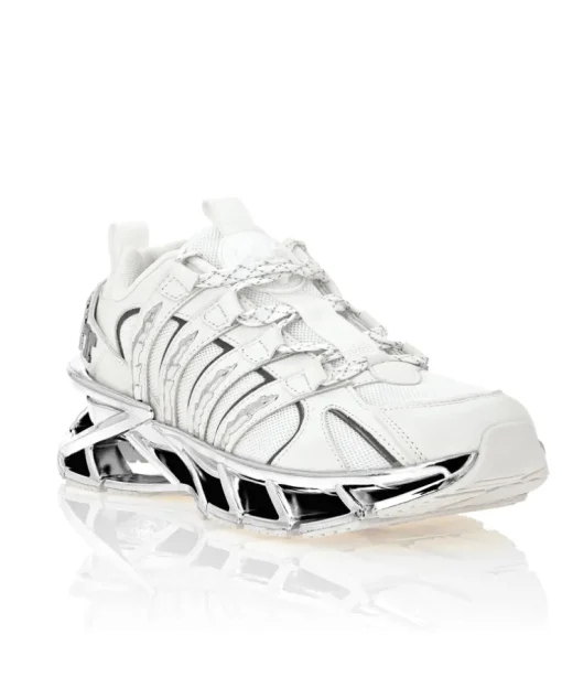 Buty sportowe na ozdobnej podeszwie