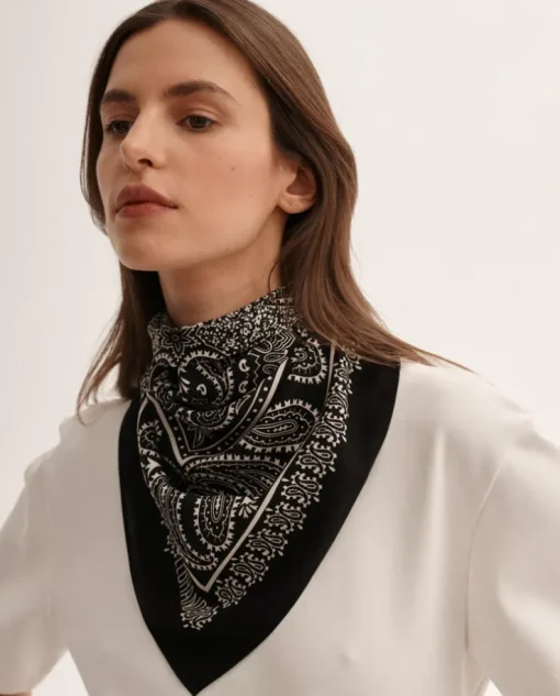 Czarna bandana z printem