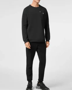 Czarna bluza sportowa