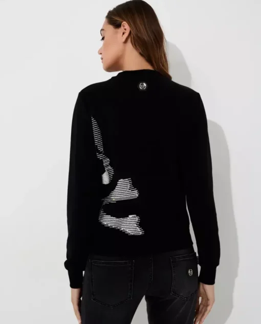 Czarna bluza z czaszką