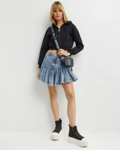 Czarna bluza z kapturem