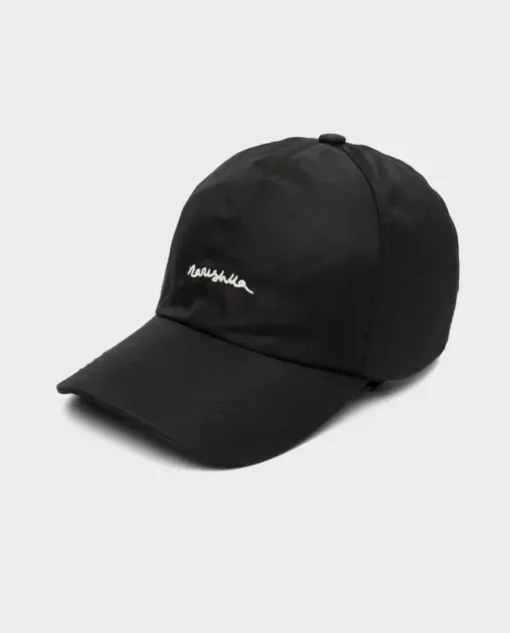 Czarna czapka z daszkiem i wyszywanym logo Darnis