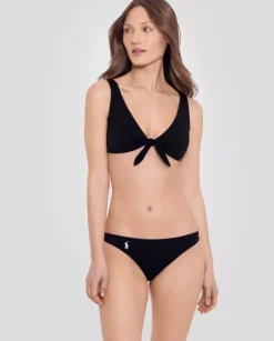 Czarna góra od bikini