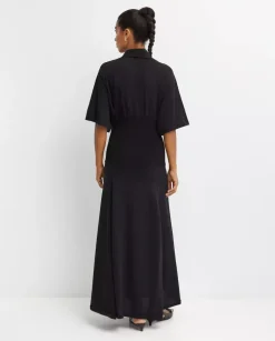 Czarna koszulowa sukienka maxi