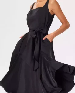 Czarna midi sukienka Audrey