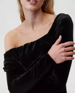 Czarna sukienka Femme Fatale