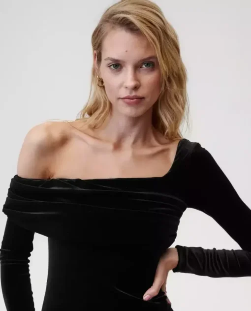 Czarna sukienka Femme Fatale