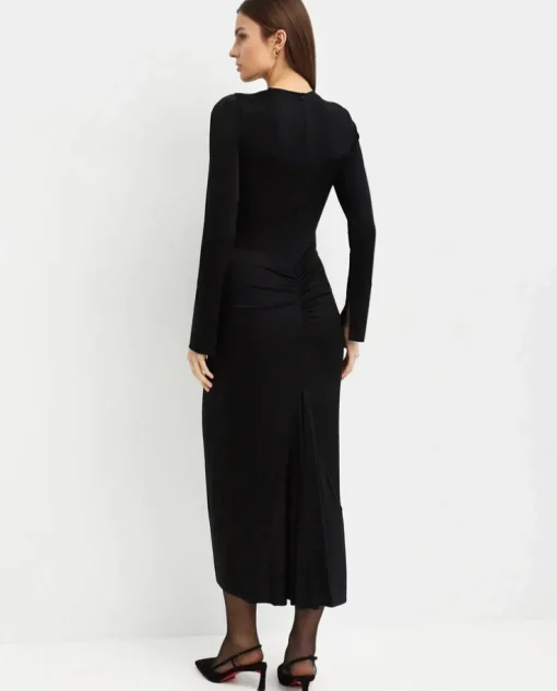 Czarna sukienka maxi