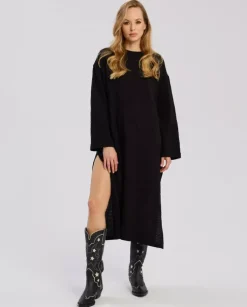 Czarna sukienka maxi Frias