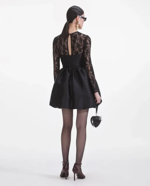 Czarna sukienka mini