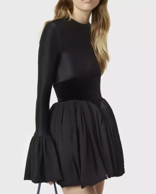 Czarna sukienka mini z gorsetem