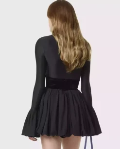 Czarna sukienka mini z gorsetem