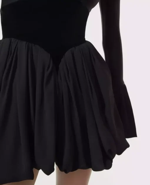 Czarna sukienka mini z gorsetem