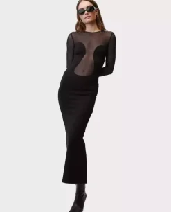 Czarna sukienka Sleek Silhouette