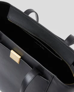 Czarna torebka typu tote
